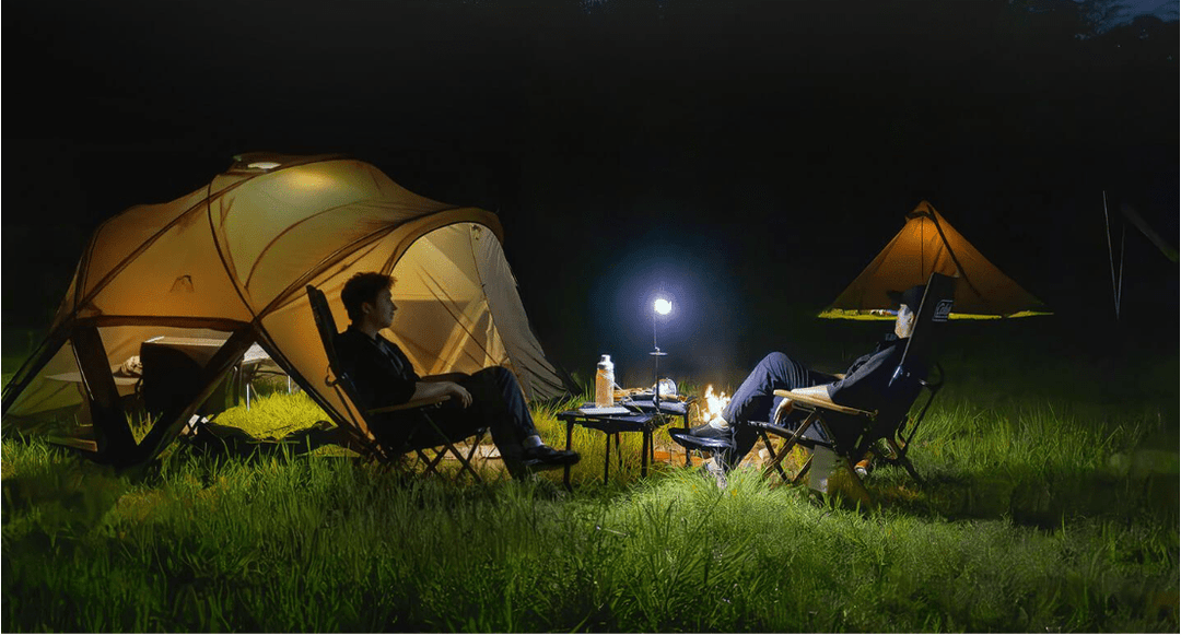 From Tent to Tailgate: 5 Creative Ways to Use a Magnetic Multicolor Camping Lantern - Fenix Store