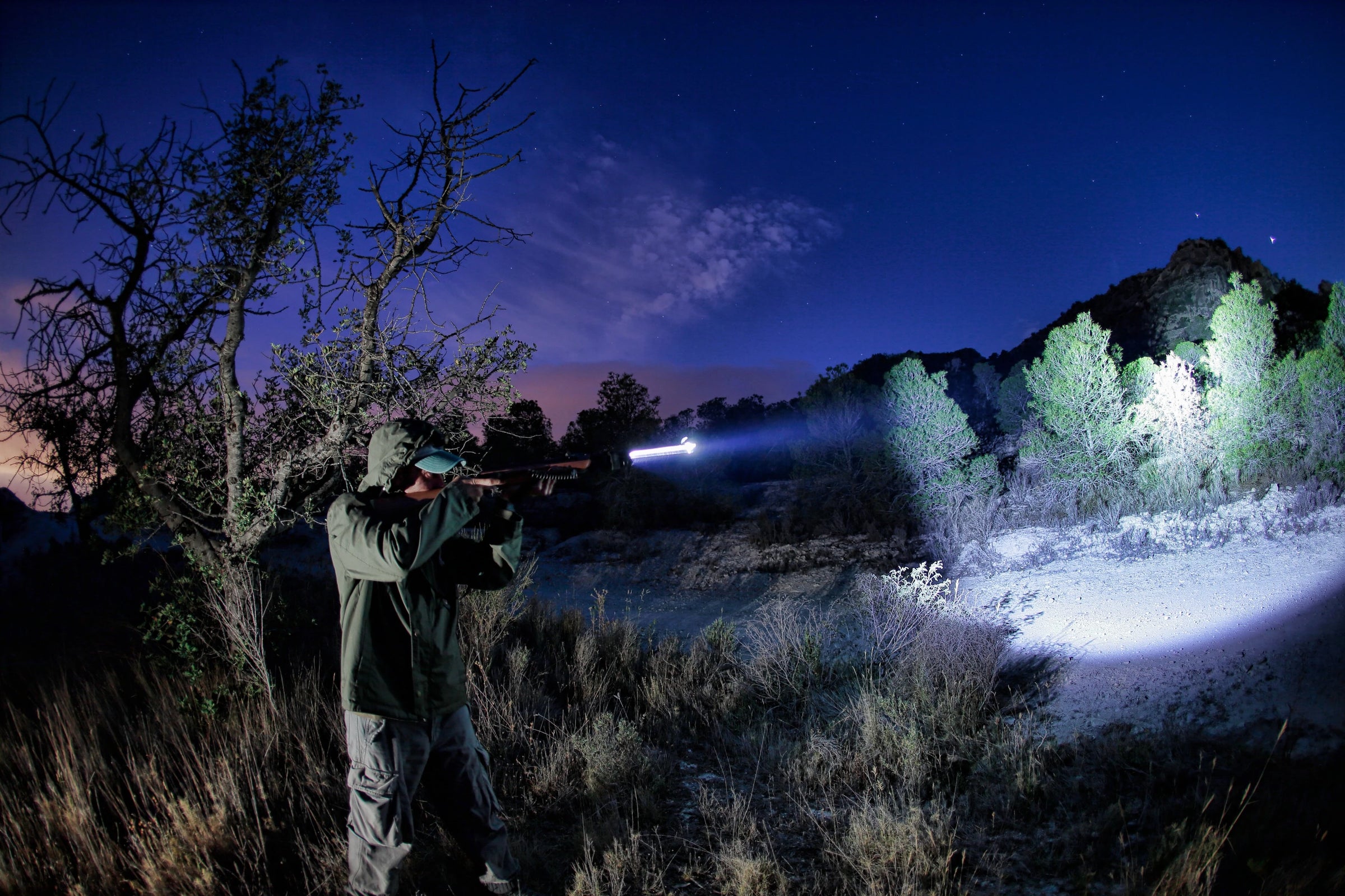 Hunting flashlight deals