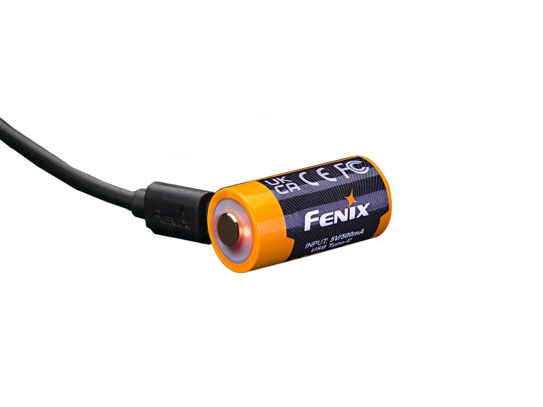 Charging light of the Fenix ARB-L16-800UP rechargeable 16340 battery 