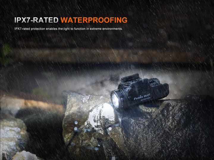 Fenix GL07 flashlight in the rain