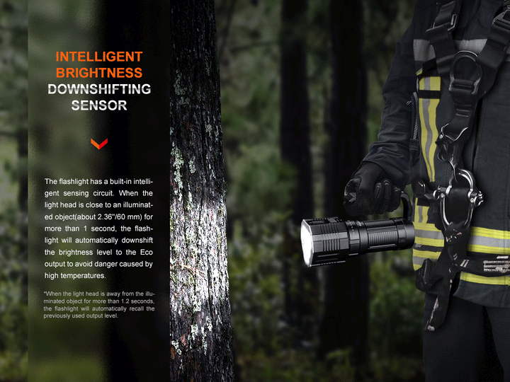 A GIF displaying the intelligent brightness downshift feature of the Fenix LR60R Rotary Switch Searchlight 