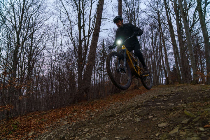 Fenix BC45R Dual-Distance Mountain Bike Light with Remote Switch - Fenix Store