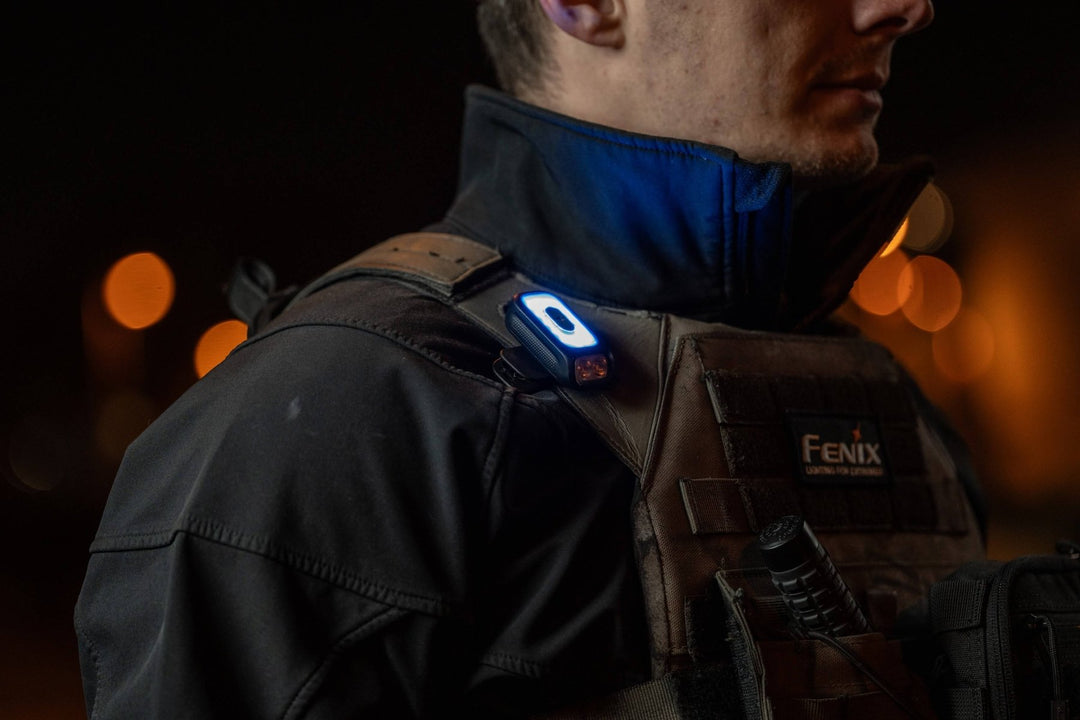 Fenix E04R Rotating Clip-On Light - OPEN BOX - Fenix Store